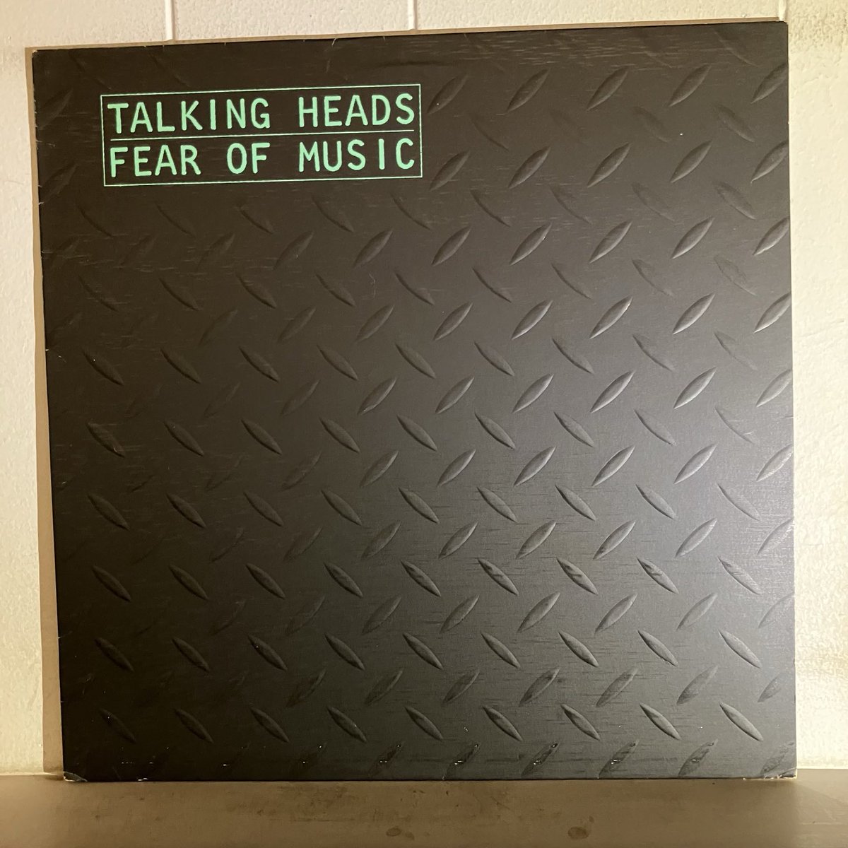 bar_smell's tweet photo. 8/3
本日は定休日です
8/3/1879 Talking Heads リリース Fear of Music https://t.co/IxORuzZK5b