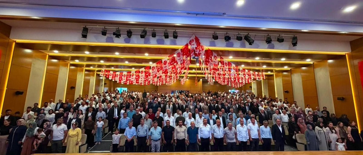 MHPGoksun's tweet photo. "Kardeşlik Kalbimizde, Gelecek Aklımızda"

temasıyla gerçekleştirdiğimiz Milliyetçi Hareket Partisi Göksun 15. Olağan İlçe Kongremize yoğun katılım sağlayarak bizleri onurlandıran başta Kahramanmaraş Milletvekilimiz Sayın Zuhal Karakoç Hanımefendiye, İl https://t.co/22SW73wi8n