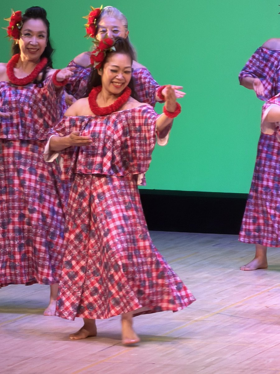 Jimmy56321567's tweet photo. Halau Hula Cocoの
阿部由美先生のホイケに

ルルオリでの沢山の衣装に
感謝します。

ありがとうございました。 https://t.co/JJVEa4AZMg