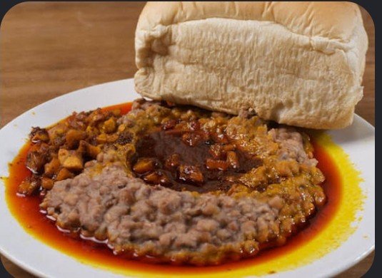 aisha47864's tweet photo. One has to go forever 🫣🥱
Noodles, beans,semo and egusi,rice and beans? https://t.co/lMMpKLpaOv