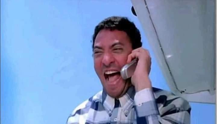 Assiut_sarcasm's tweet photo. انا كنت صاحي و حسيت بالزلزال https://t.co/mngWt9AzGS