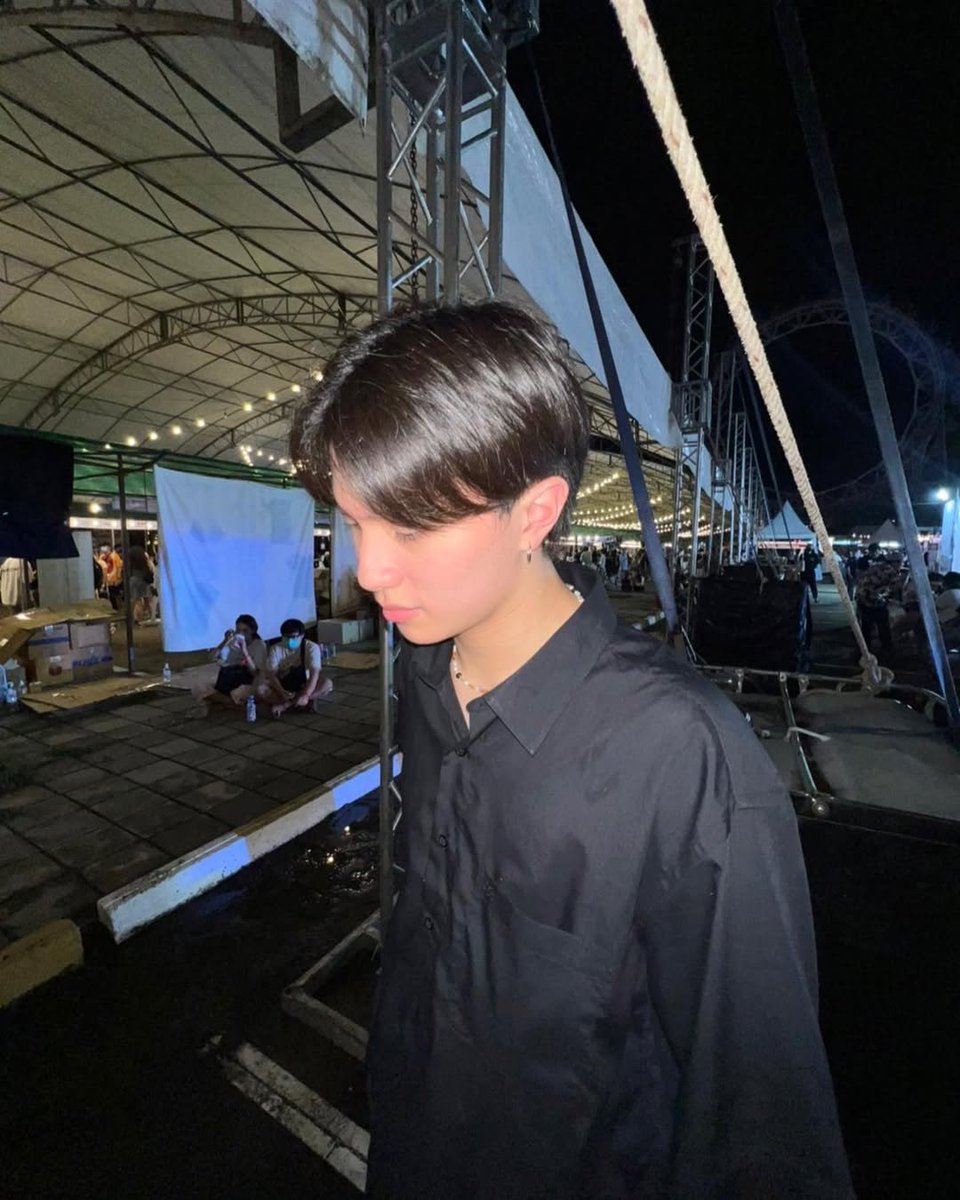 _ppyourbeam's tweet photo. และตอนวิลเลี่ยมยังไม่ถึง 19 คือโคตรจะเด็กฝรั่งอ่ะ หล่อแบบหล่อมากกกก ลูกเสี้ยวทำไรป้า ㅠㅠㅠㅠㅠㅠ https://t.co/fSV9SSLwjr
