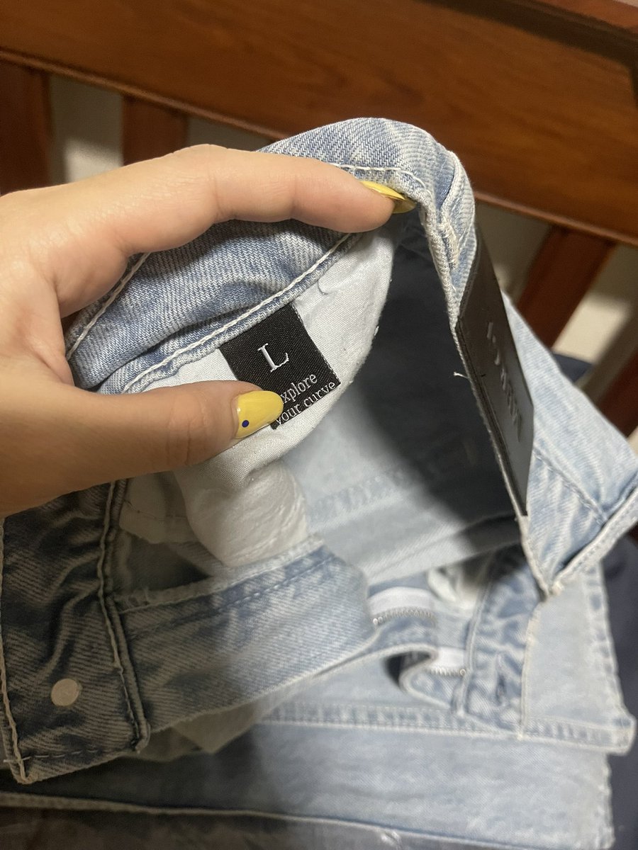 Pppitcha12's tweet photo. ส่งต่อกางเกงยีนส์ merge slim jean02 สี Light Blue ไซส์ L มือ1 ไม่เคยใส่ค่าา ซื้อมาแล้วใหญ่เกินคั้บบ ราคาเต็ม 1,490 ปล่อยต่อ 1,200 รวมส่งไปเลยค่ะ #ส่งต่อ #ส่งต่อกางเกงยีนส์ #ส่งต่อmerge #merge #ส่งต่อเสื้อผ้า https://t.co/V4KApYgwFj
