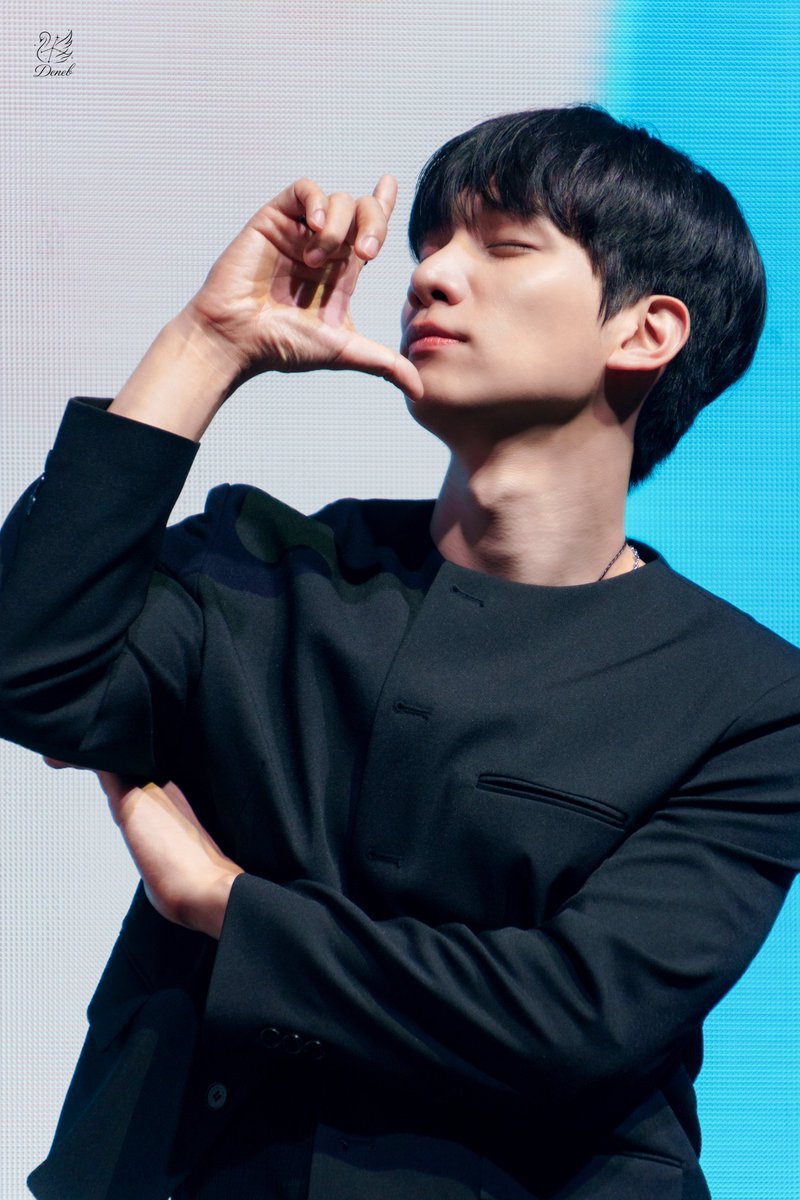deneb_0524's tweet photo. 260711 HYUK FAN MEETING 'Some-mer Wave'

우리의 영원한 여름아이💙
혁이가 가는 모든 길을 함께 할게💙

#Somemer_Wave #여름아이
#빅스 #혁 #한상혁
#VIXX #HYUK https://t.co/KEp4mYqeCM