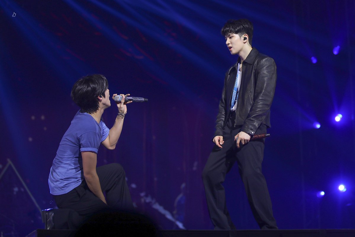 sapling_star's tweet photo. 260802 &amp;CON5 - 서울 Day 3💓
그러니까 우리🫂

#엔플라잉 #NFlying #유회승 #이승협 https://t.co/oJdDgYTK5A