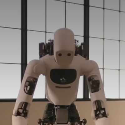 Mindplex_AI's tweet photo. A new AI system aims to let robots move their whole body, handle delicate tasks, and cooperate with other machines to finish complex jobs. https://t.co/Za0bZenSsu