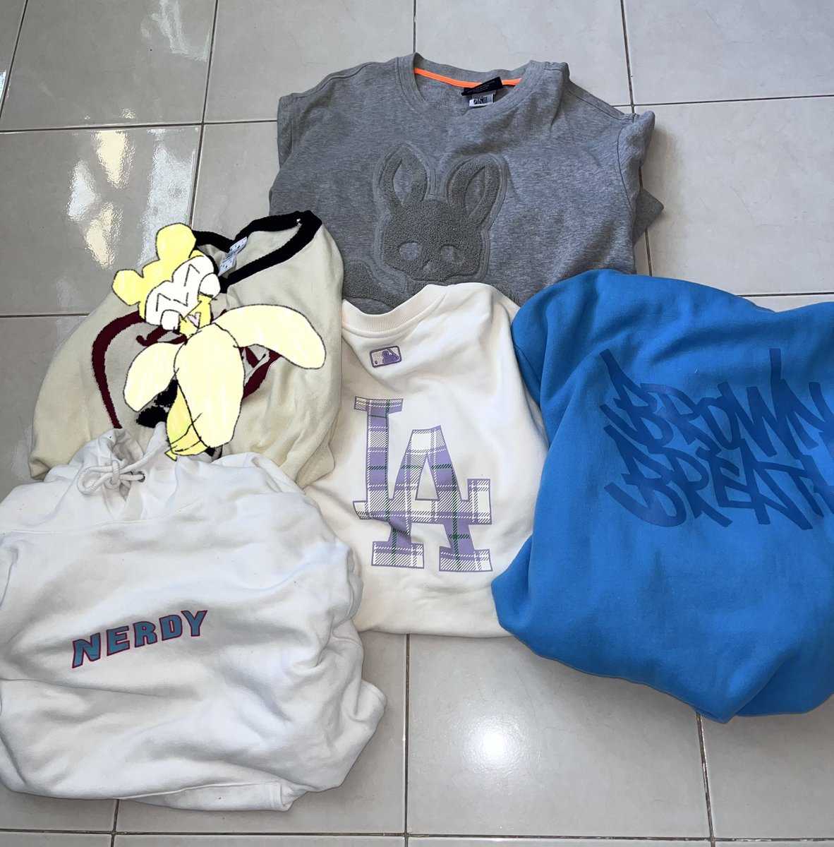 _vanillasugarb's tweet photo. sold ja https://t.co/RZG6TxrtYY