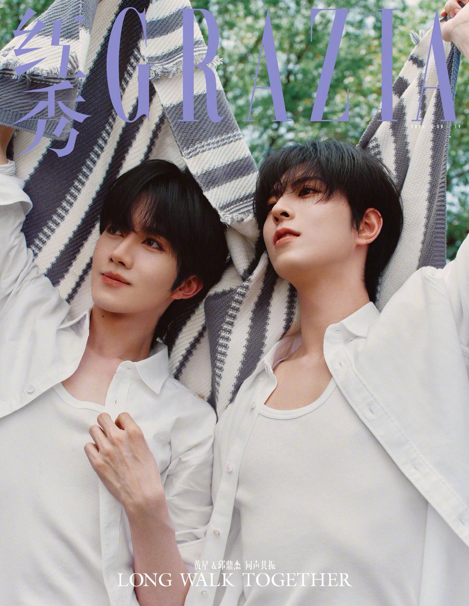 huamimm's tweet photo. โฮ y-y โคตรรรรรหล่อ โคตรใช่ทุกคอนเส็ป พี่หวงซิงมานแอ็คใหญ่เลยด้วยซ้ำ พี่จัดเต้มเสมอ แล้วพี่ชิวคือทำหน้าเข้มนิดหน่อยก็เคะหัวแถวเลยอะ แถวต่อหลังฮีคือชิดขวายาวสุดซอย 🫯✊🏻 https://t.co/4tmWp7lB0Z