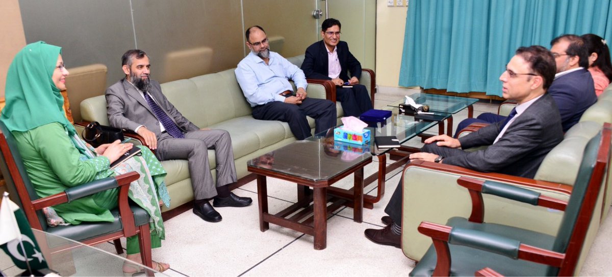 coecpec's tweet photo. CoE-CPEC recently visited IIUI and met with Dr. Nadeem Sheikh, VP Academics, IIUI, and Mr. Abdul Razzak Lakhani, MD, SGS, to explore areas of academic, research and institutional collaboration. 
#CoECPEC #CPECPhase2 #UraanPakistan #PlanningCommission #PakistanChinaCooperation https://t.co/TIoogIRDhu