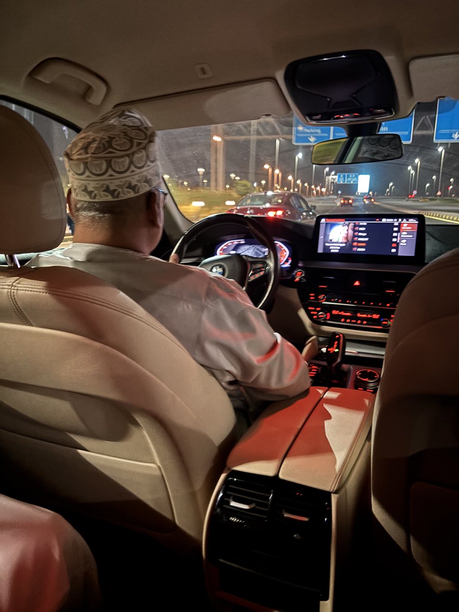 waadiohead's tweet photo. صار لي أقل من ١٢ ساعة بعمان، مسقط وشكلها بتصير من المدن القريبة لقلبي سبحان الله فيها راحة عجيبة وأهلها أخلاق وقهوتهم لذييييذة https://t.co/O92T4XZUmr