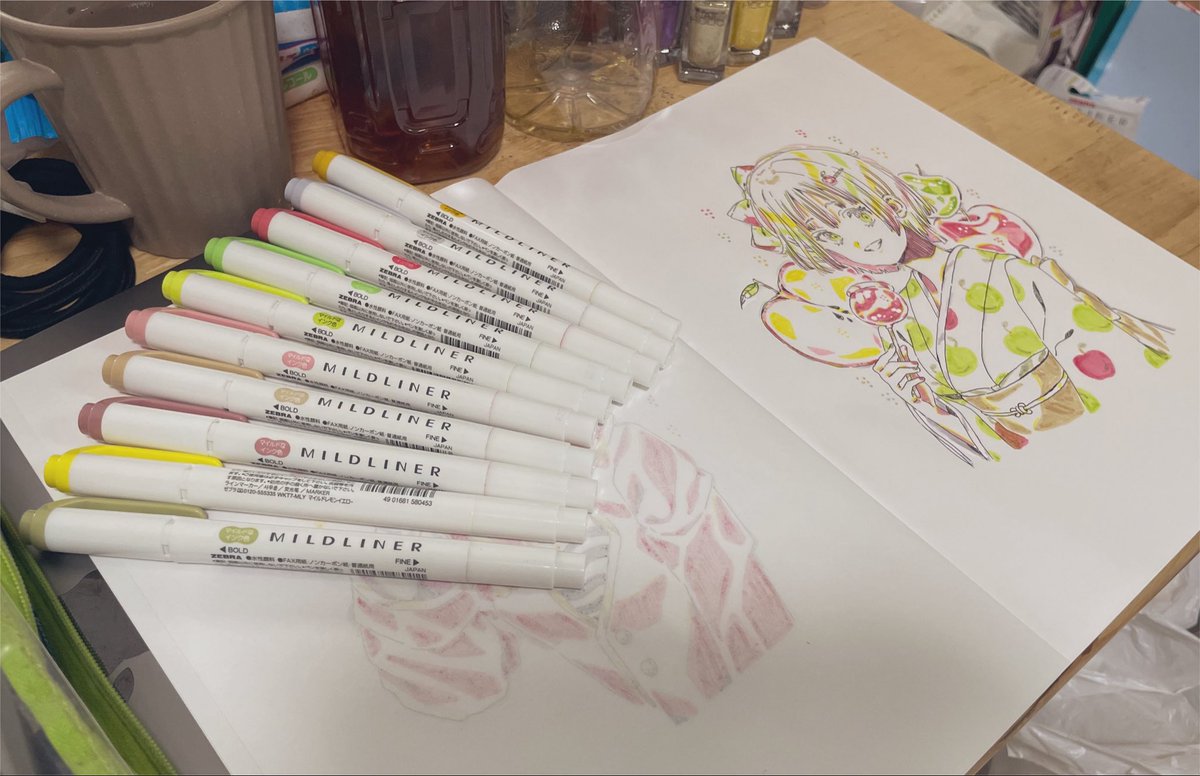 Oznin_ozmo's tweet photo. 今日の画材達🖊️🌸

#マイルドライナー
#落書き https://t.co/rBSnxfp8ta