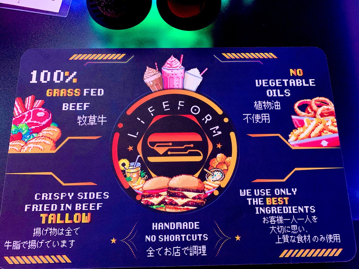 MO_1304_'s tweet photo. ずっと行きたかった宇宙コンセプトのハンバーガー屋さん🍔🪐
店内もめちゃくちゃ可愛かったし、色んなゲームも出来るみたいで最高だった！めちゃ美味しいし！今度はシェイクも飲みたい🤤 https://t.co/GnZQfSY6Sj