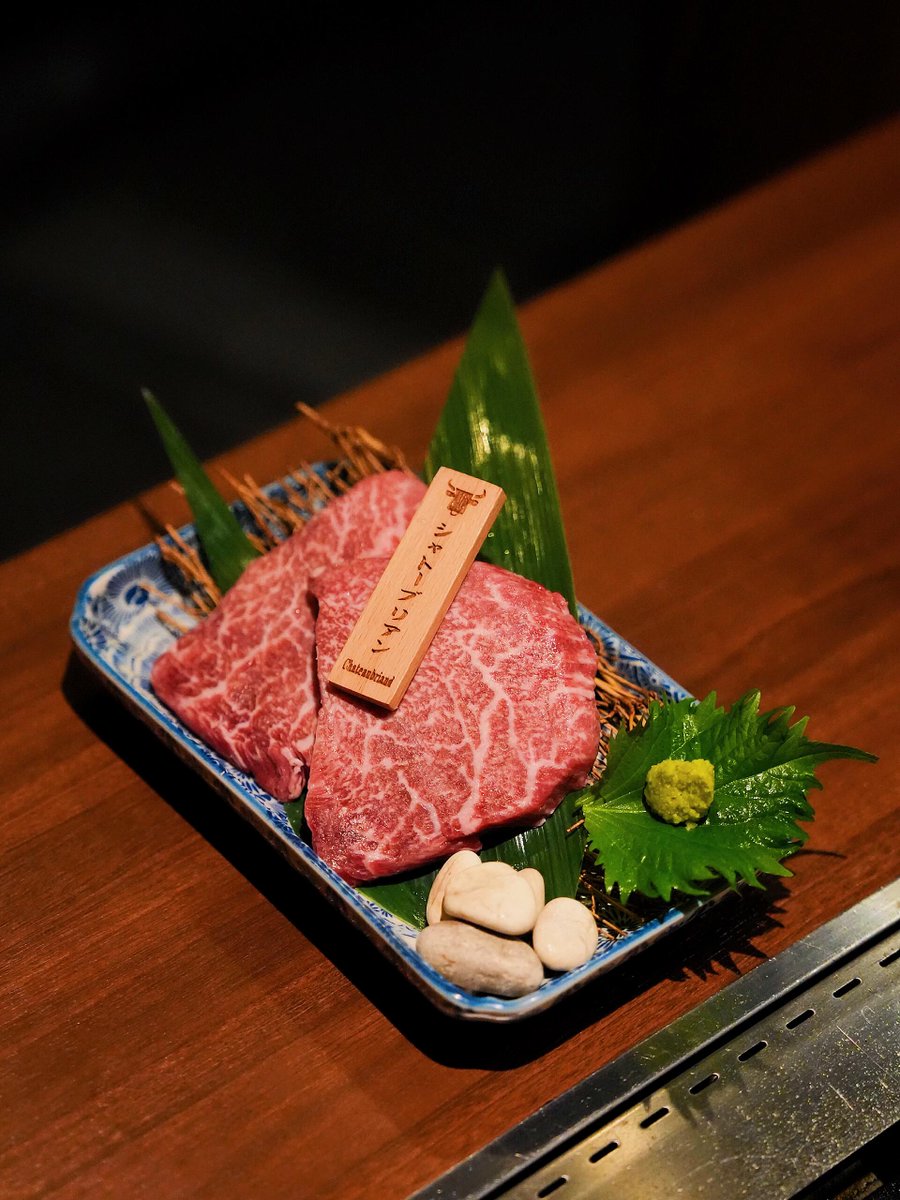 cochemdfsf's tweet photo. Sizzling A5 wagyu on the grill 🔥, served with fresh wasabi and salt🧂 — the ultimate Japanese steak experience!🥩✨ https://t.co/fjDtkR4jsM