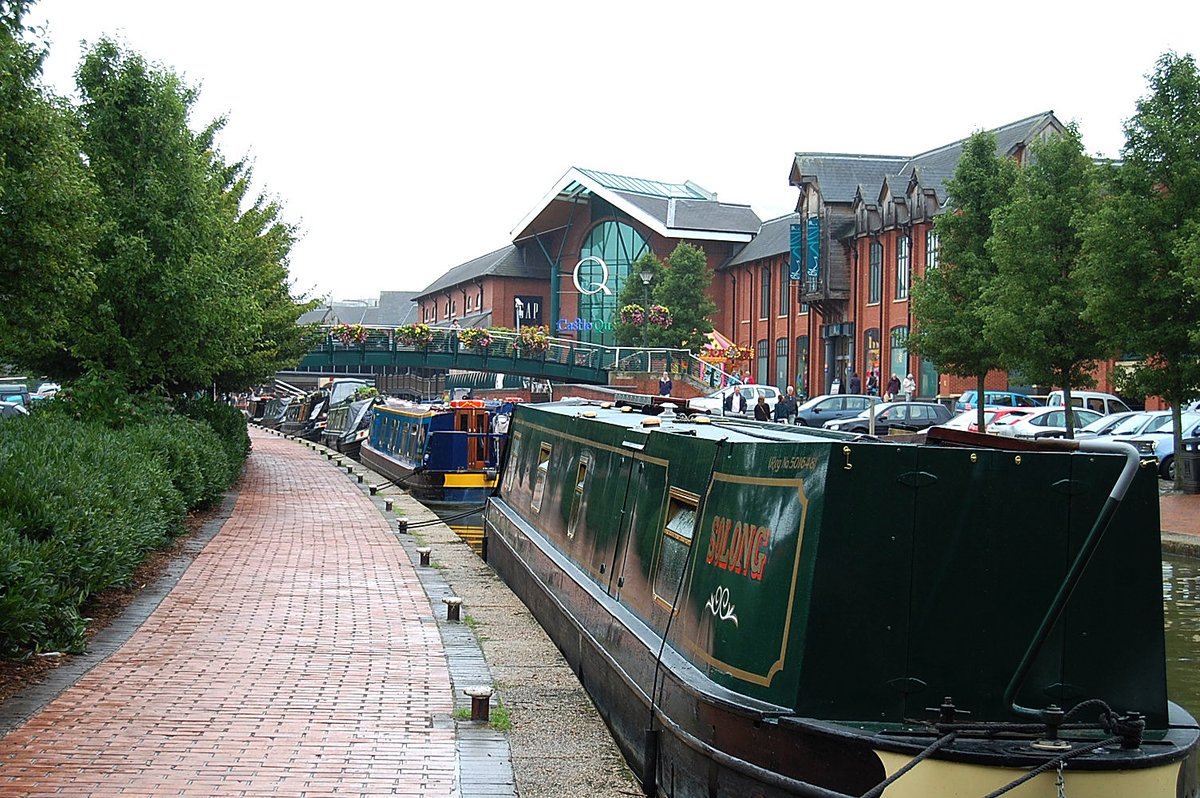 retired_tom's tweet photo. My photos from #August 2010
@CanalRiverTrust #OxfordCanal #LittleBourton #Banbury #Lock #Bridge #LiftBridge #HistoricBoatYard #Narrowboat #Reflections
#Canals & #Waterways can provide #Peace & #calm for your own #Wellbeing #Lifesbetterbywater #KeepCanalsAlive https://t.co/juKuLsQ4vL