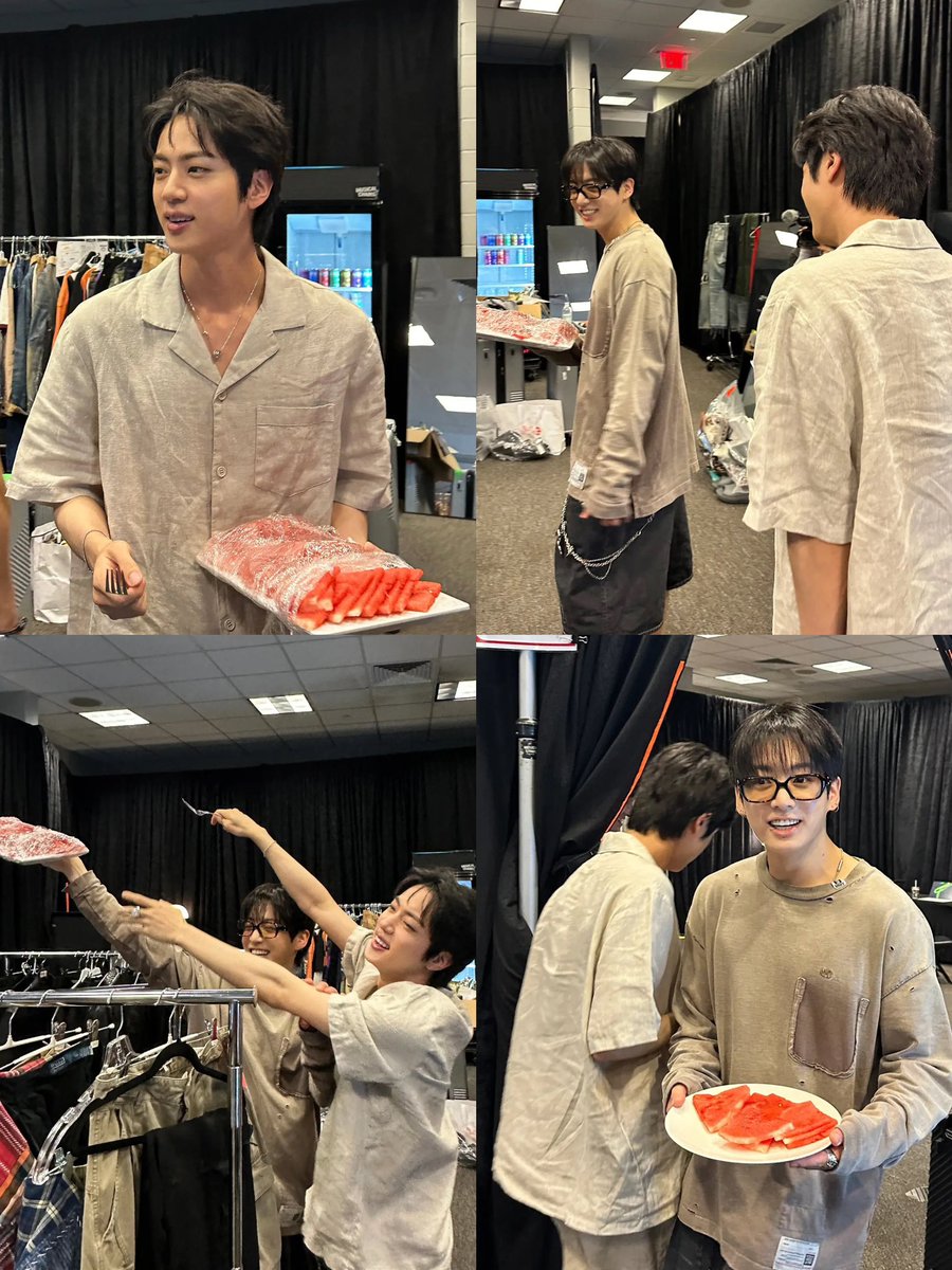bblackjin's tweet photo. แล้วจะต้องเป็นสองคนนี้ตลอด 555555555555555555555555555555555555555555555555555555555555555555555555555555555555555555555555555555555555555555555555555555555555555555555555555555555555 https://t.co/QF6IyCiLU2