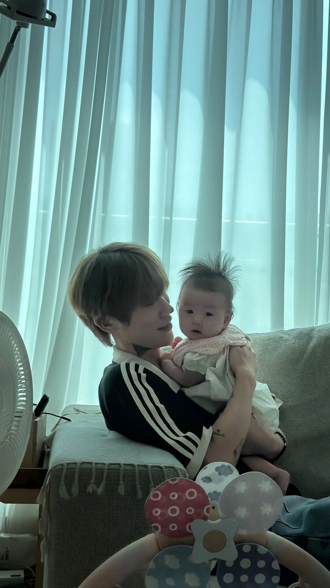del_odd_'s tweet photo. 하 제발요 https://t.co/xvjmxGm7fR