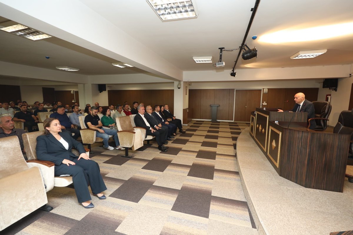 fethiyasar's tweet photo. Başkan Yardımcılarımız, Birim Müdürlerimiz ve Müdür Yardımcılarımızla aylık olağan toplantımızda bir araya gelerek, devam eden çalışmalarımızı değerlendirdik.

Cumhuriyetin ilçesi Yenimahalle’yi tüm Türkiye’de bilinen, örnek alınan bir Belediye haline dönüştürmemize, Türkiye’nin en gelişmiş 5. ilçesi haline getirmemize katkı sunan tüm çalışma arkadaşlarıma teşekkür ediyorum. 

Yenimahalle’de durmadan, yorulmadan, gece gündüz demeden çok çalışmaya devam edeceğiz.