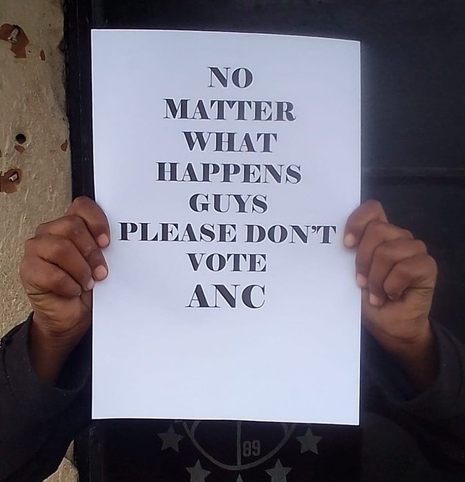 simaxis's tweet photo. Only if you are blind dumb and stupid will you vote for those who have wrecked your lives https://t.co/F462fKZcDK