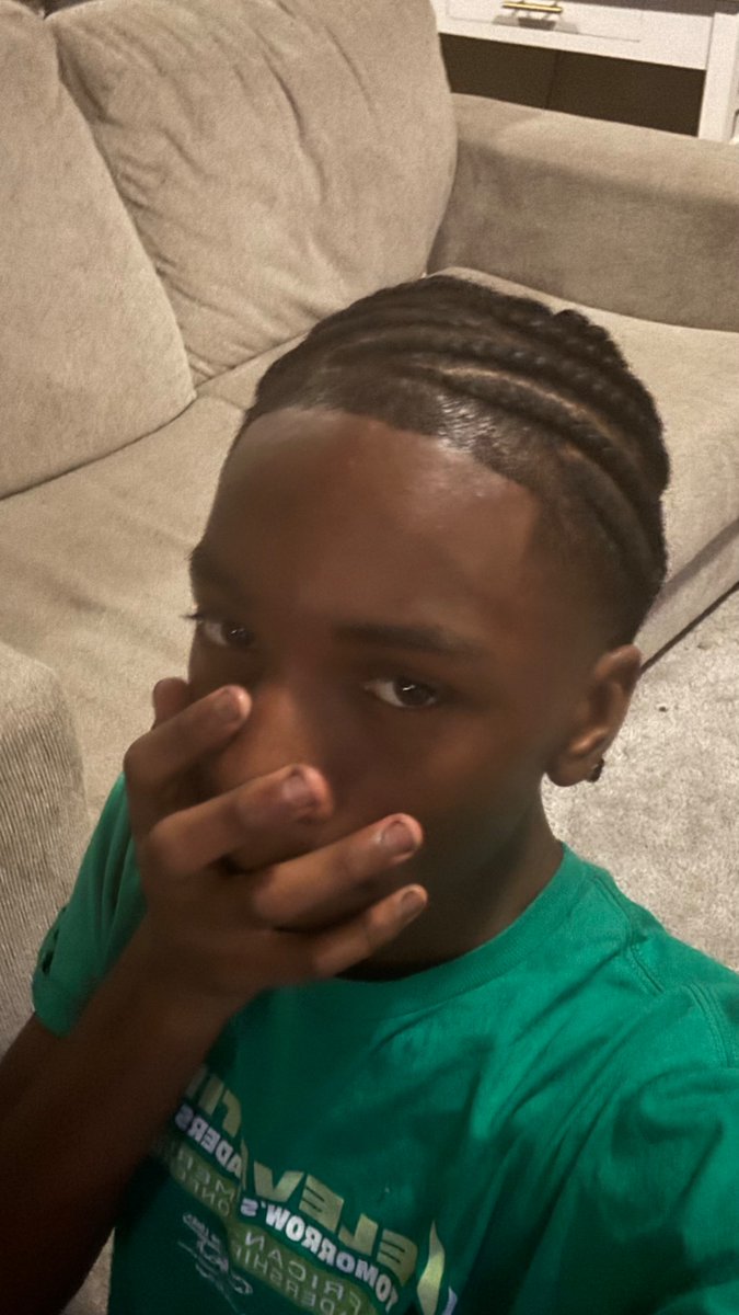 jad0rii's tweet photo. how we feel about the braids?? #mlm #targetedaudience #xybca #jad0rii #fyp https://t.co/xlGx7LqWQo