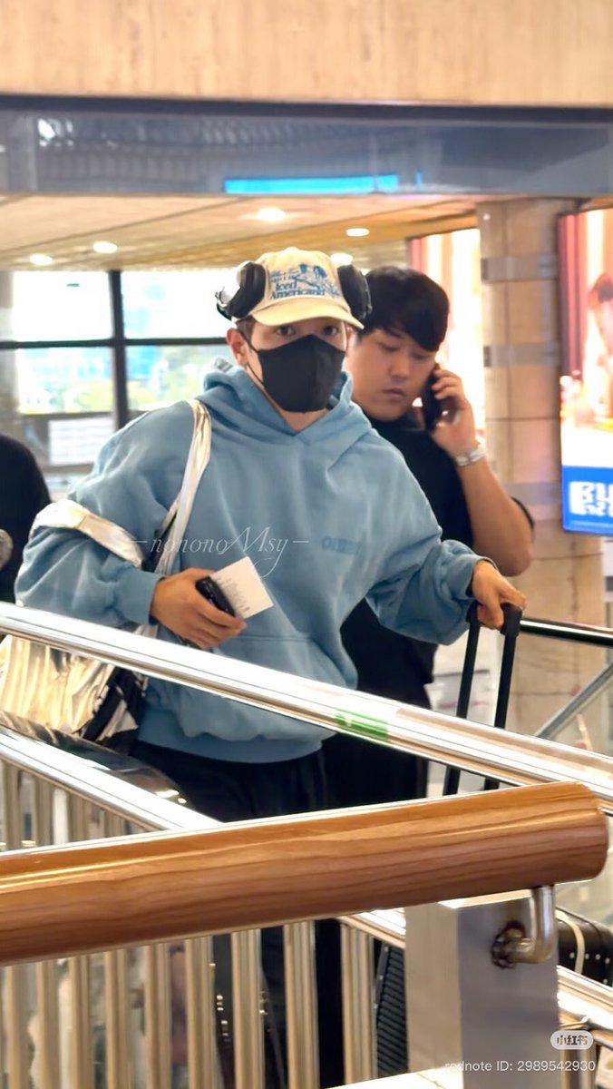 Naaoxo701's tweet photo. Safe Flight Taeyong #태용 ✈️

https://t.co/wUGZaFJEAV https://t.co/XS58fq4AQx