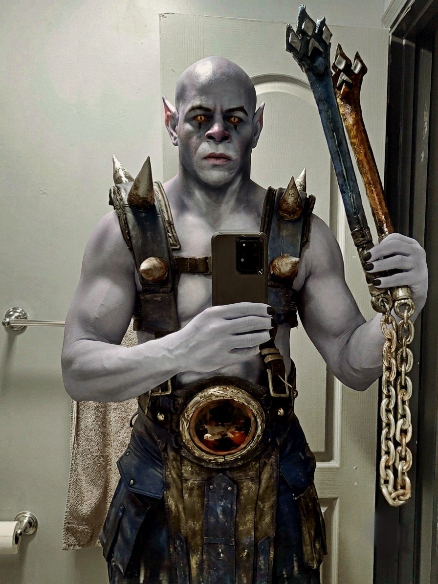AlexChrisJones's tweet photo. #firstlook #liveaction #film #Thundercats #Panthro #trailer for 2026 #dragoncon #cosplay #TheSearchforLionO @warnerbros
Thundertank design by @Vsions
Costume design&amp; actor: @AlexChrisJones
Score from archive music by; Benard Hoffer
Some AI use in composting real photo animation https://t.co/14sAKTKITm