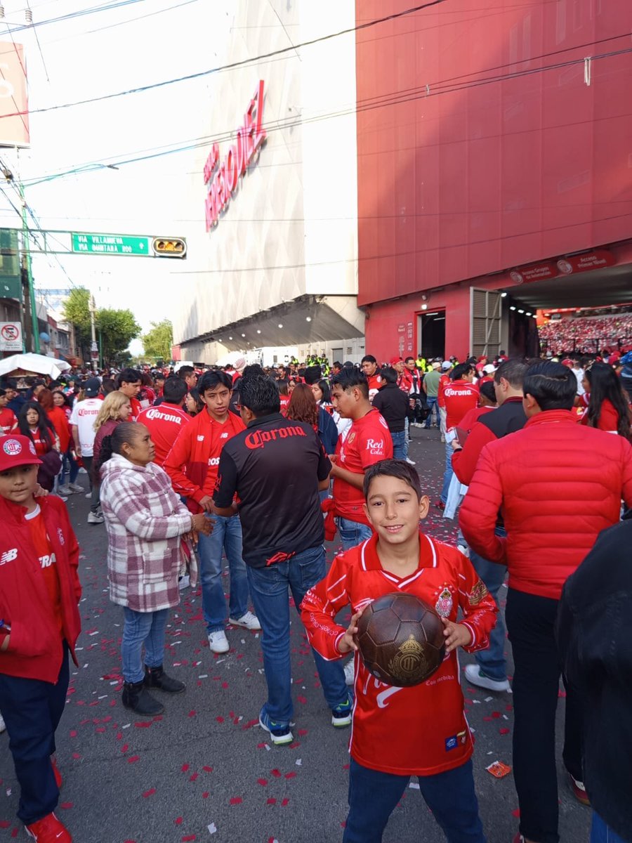 Mikemonroy19's tweet photo. VAMOS DIABLOS 👹✨ @TolucaFC @TUDNMEX #TuLigaLateAqui https://t.co/5CTSOU3vZw