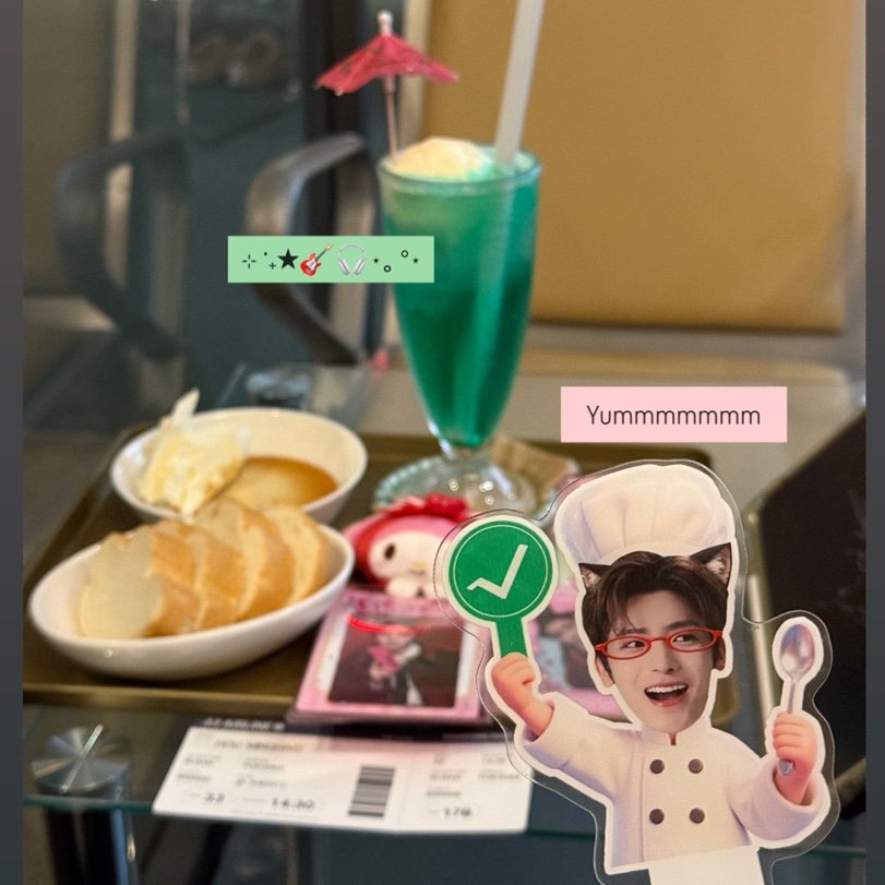 1sing2_'s tweet photo. ｡ﾟﾟ･｡･ﾟﾟ。｡ﾟﾟ･｡･ﾟﾟ。｡ﾟﾟ･｡･ﾟﾟ。
　  HMH 𝘏𝘈𝘗𝘗𝘠 𝘉𝘐𝘙𝘛𝘏𝘋𝘈𝘠 🎂⭒
　ﾟ･｡･ﾟ　　 ﾟ･｡･ﾟ　　　ﾟ･｡･ﾟ

후명호 생일을 축하하며 #RT추첨 다섯 분 께
후명호 다카파이(打卡牌)를 보내드립니다 :)

#侯明昊0803生日快乐 https://t.co/5YlGxqgYGS