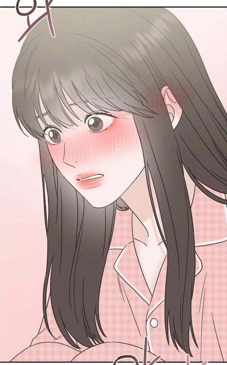 lunasdiario's tweet photo. let me get this straight.. he got her a lotion that smells exactly like her body wash, and now she's remembering how he noticed her scent during their last close encounter?? 🤭 https://t.co/vnuKMIKA8G