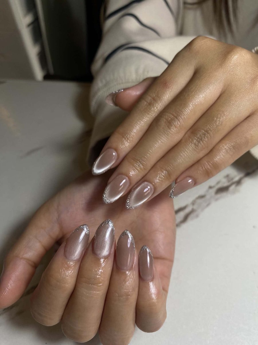 iamnotkarla_'s tweet photo. the inspo and mine https://t.co/18DukBlg84