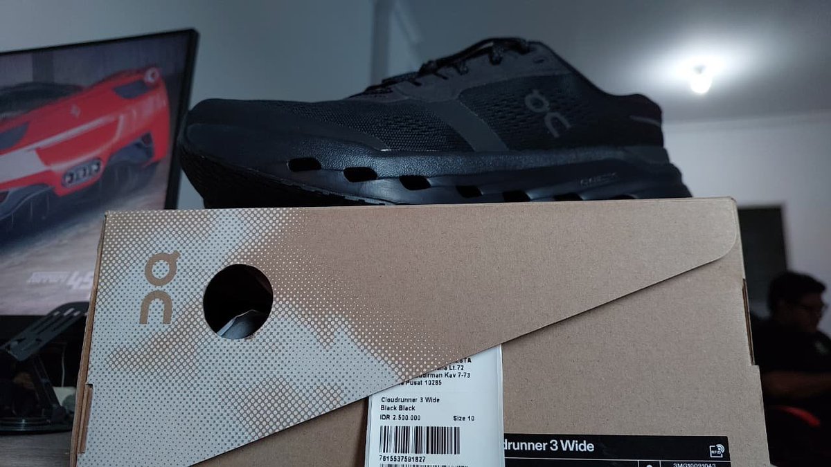 urnxtbestfriend's tweet photo. WTS/Jual ON CLOUD "On CLoudrunner 3"
Ukuran 43 BNIB
Fresh Unused fullset dengan box
Yang minat bisa dm jual rugi aja
Lokasi Tangerang, Karawaci #zonauangㅤ #sepatu #jualan #Oncloud https://t.co/BG8ZvVJWqH