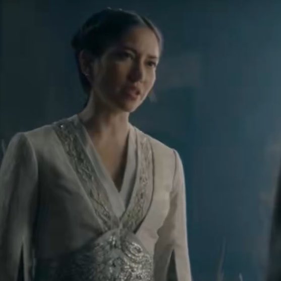 nicolas_zad's tweet photo. "Te percibís de clase alta pero no tenes dos cubiertos del mismo juego"

#HouseoftheDragon https://t.co/v5B0AIwsrE