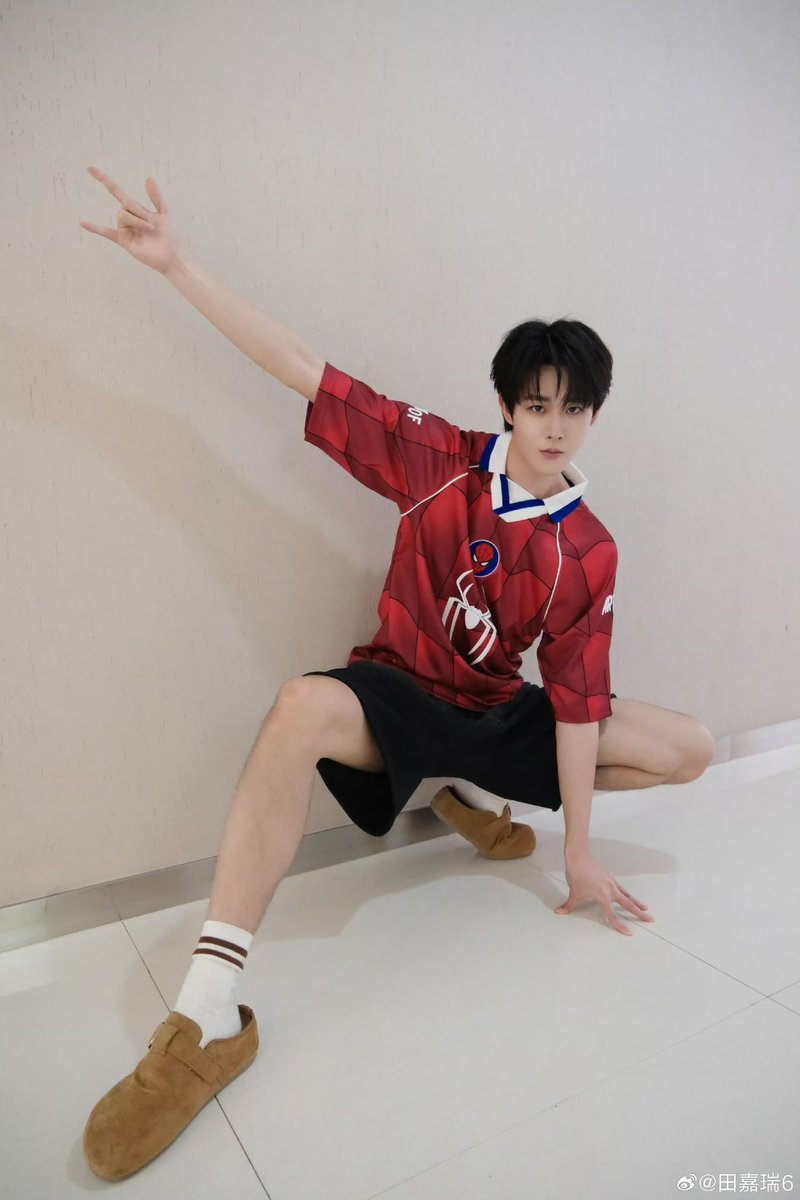 NavyAnkhc's tweet photo. ปีนกำแพงไม่น่าจะไหว เลยแอคเต้ๆ เอา 😂😂😂 https://t.co/n6HjUk7T6O