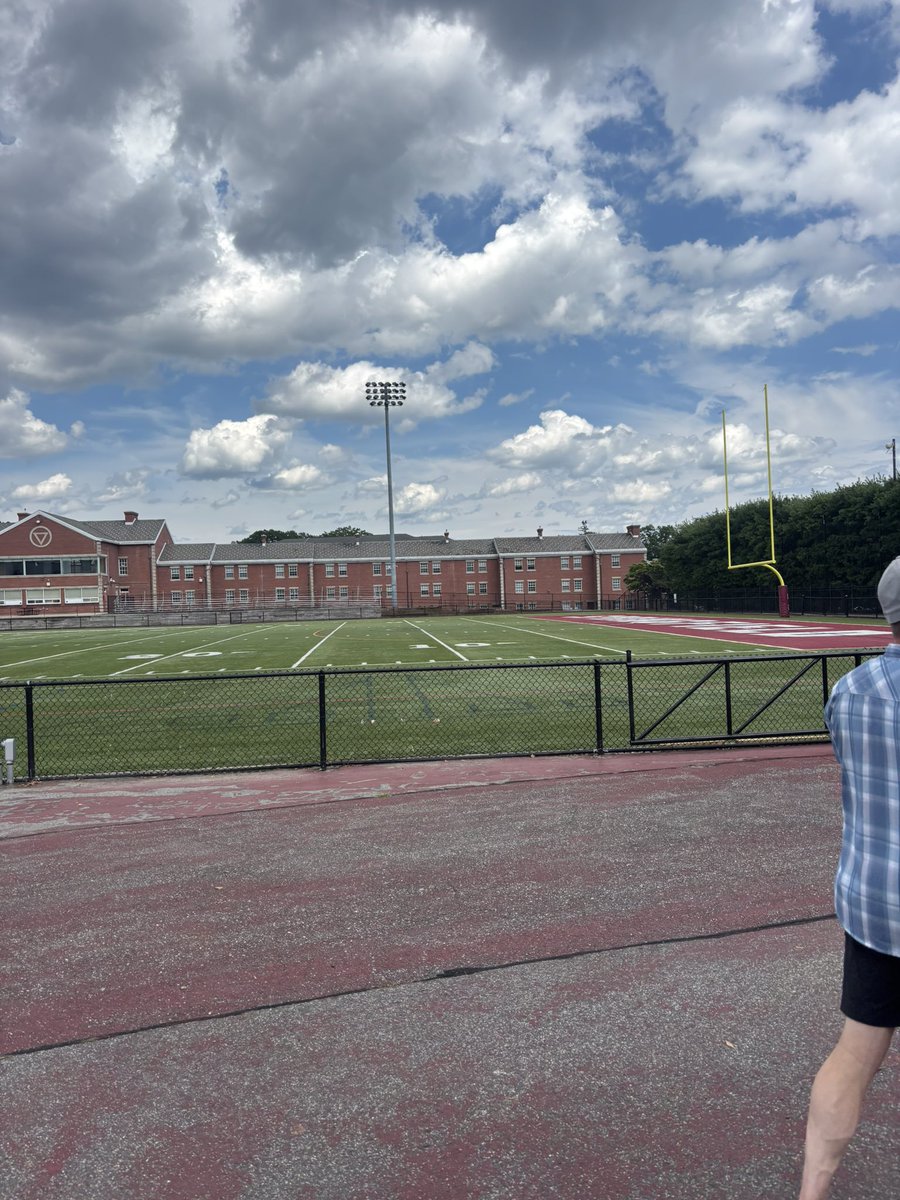 Charlie_Zelek47's tweet photo. Had an amazing time at @_SCFootball. Thank you @CoachGrille and @CoachTankBoni  for the tour and great hospitality! https://t.co/uqhwaxnbRP