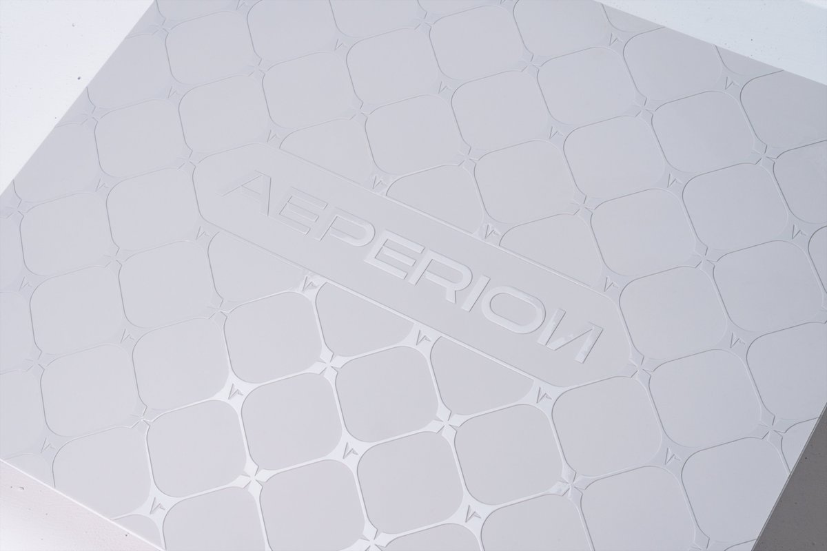 AeperionHQ's tweet photo. Every detail, considered.

SHIMO-QUARTZ — FOUNDING RUN

Available August 3 at:

8:00 PM ET
5:00 PM PT https://t.co/mIlqk4nrWn