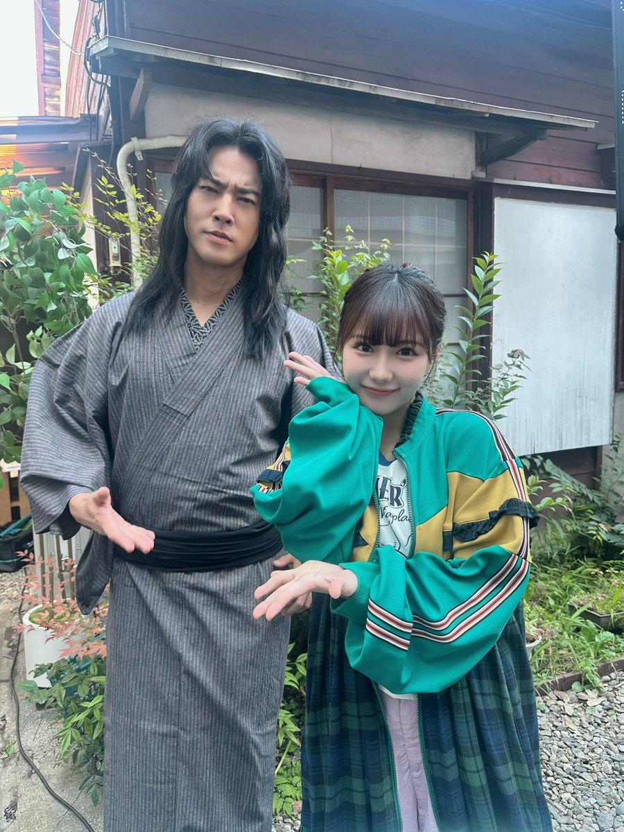 miku_monmon3939's tweet photo. 【お知らせ📢】

au縦型ドラマにて
桐谷健太さんと2人でお芝居✊🏻
ご一緒させて頂きました！！！！✨✨

#au 
#縦型ドラマ　
#0番ホームの掲示板 https://t.co/i4WtXsOOn6