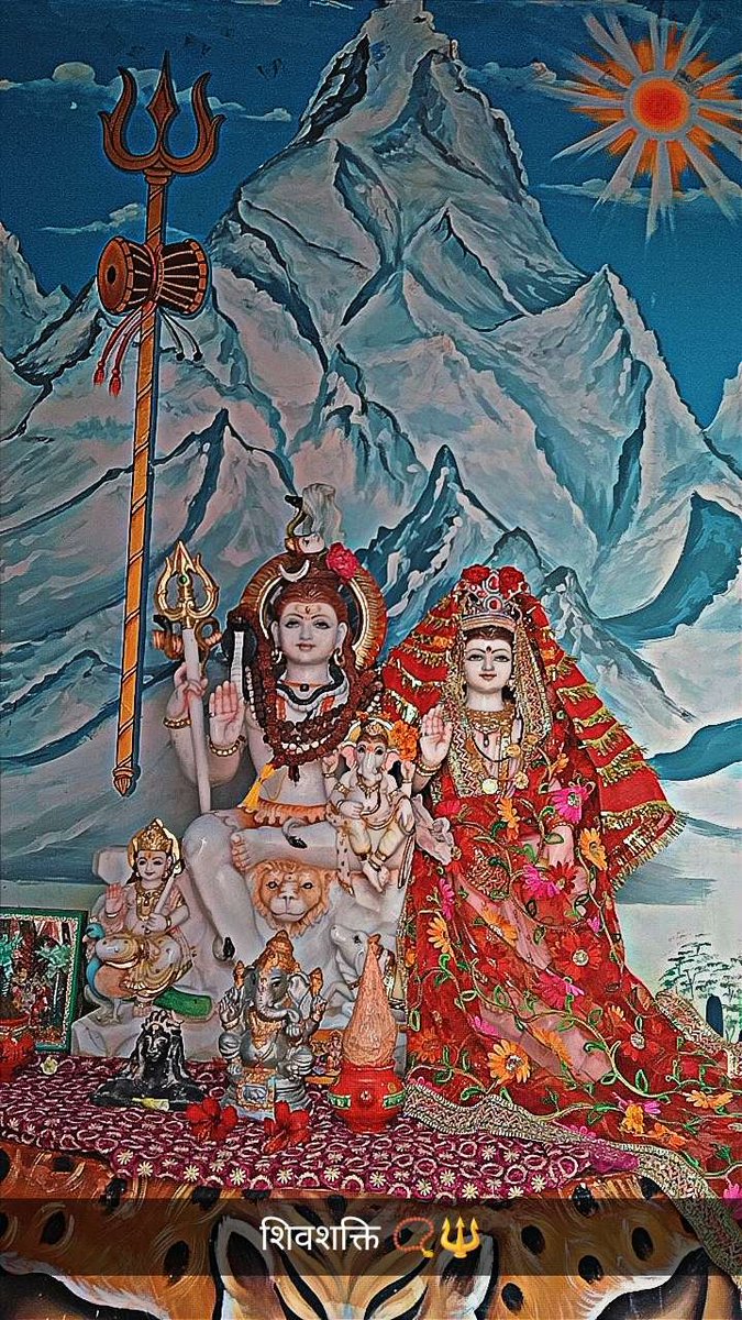 arpu_rawat's tweet photo. #Om Namah Shivaya — One chant, endless peace, infinite strength. #Happy Monday! 🕉️✨
#subh somwar🙏
Har Har #MAHADEV
Start my day with my mahadev 😇 https://t.co/v7zPjlD211