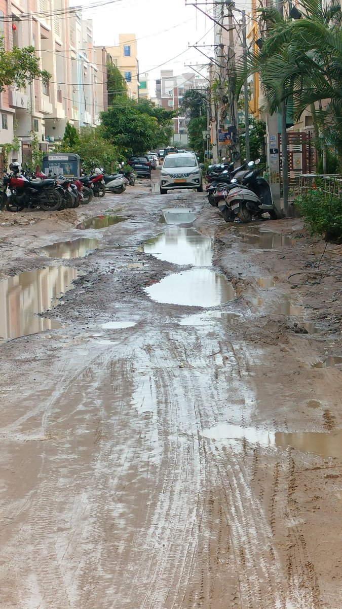 MahendarNayini's tweet photo. @DC_Ameenpur @ZC_SLP @GummallaSrijana @Collector_SRD 
Respected Sir/Madam,
We pay property ,road,Income tax, and more, yet our roads remain in a dangerous condition.We funded our colony entrance road,laying the main road beyond our budget.Please take necessary action immediately. https://t.co/VvZnKvBJ4S