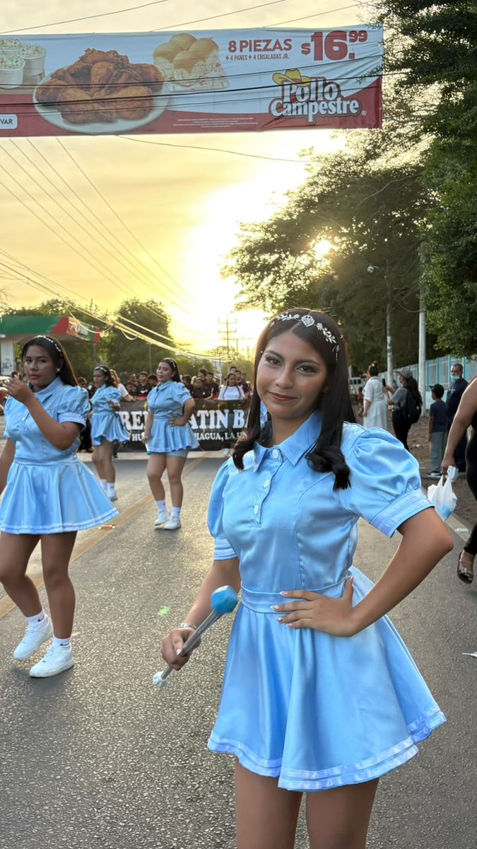 pdtecamarasal's tweet photo. Antes de iniciar el período vacacional, quiero compartirles algunas postales de la inauguración de la Feria del Turismo de nuestra sede en #LaUnion. 

¡Qué alegre ver a las familias disfrutando sanamente! https://t.co/OA9xYVnw0C