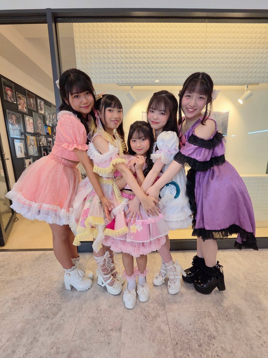 REISE0107's tweet photo. やっほっほ～🤗昨日のラブコレありがとうございました💘
モカズ👘アイモカ👗RE:mee💜🩷ステージ楽しかったあ～✨
次は11日のイベントに向けて頑張るよ💪🎤
また会いに来てね😽🦎💘
#澪誓 #mokascollection #アイドルモカズ #REmee https://t.co/GIMmx322Bh