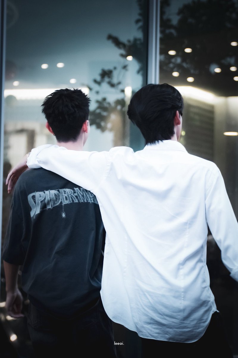 mondproholic's tweet photo. LITERALLY THE DEFINITION OF SIZE DIFFERENCE 🫠
#AlmondProgress https://t.co/eQv08uMaOp