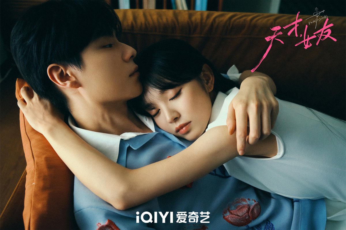 xojoyaw_'s tweet photo. รูปเน้คือ🫠🫠🫠🫠น้องเถียนนอนซบอกพี่อี้ ป้าเดรสสะมอเร่เลยยยยย😭😭😭 เคมีคือทำถึงไปมั้ยยย อร้ายยยเขินนนๆๆ🫪🫪🫪 https://t.co/m5AI0EBjJX