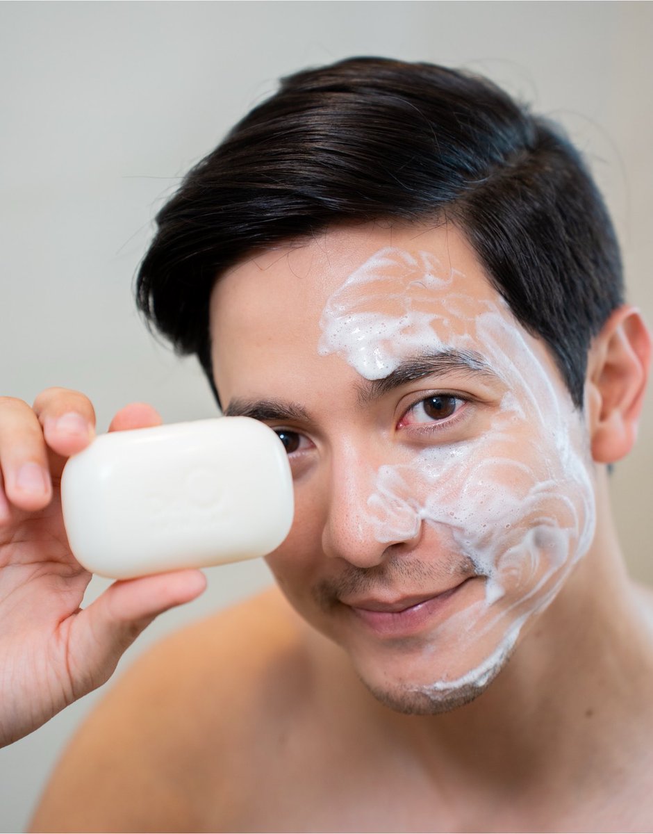 aldenrichards02's tweet photo. POV: finally found the one for my skin barrier 👀

My go-to Gentle Sensitive Cleansing Soap from @Dr_OSkinlab_QA is on sale this 8.8! 🧼 https://t.co/ido41r0PDg