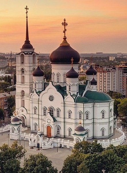 prekariosstylet's tweet photo. Annunciation Cathedral, Voronezh, Russia 🇷🇺 https://t.co/5cgNWTfd0x