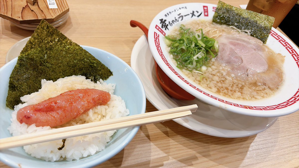 teamprr48's tweet photo. 先週末は親族の集まりに参加して美味しいものたくさん頂きました🙏🦑🍜
そしてめちゃくちゃ久しぶりに皆んなに誕生日をお祝いしてもらいおじさん歓喜でした😭
各々大好きなキャラクターを描いてくれてめちゃくちゃ良きでした！！🫶
楓さんはまだまだ認知度がなかったのでプロデュース頑張ります😂笑 https://t.co/pEp1YfWlqN