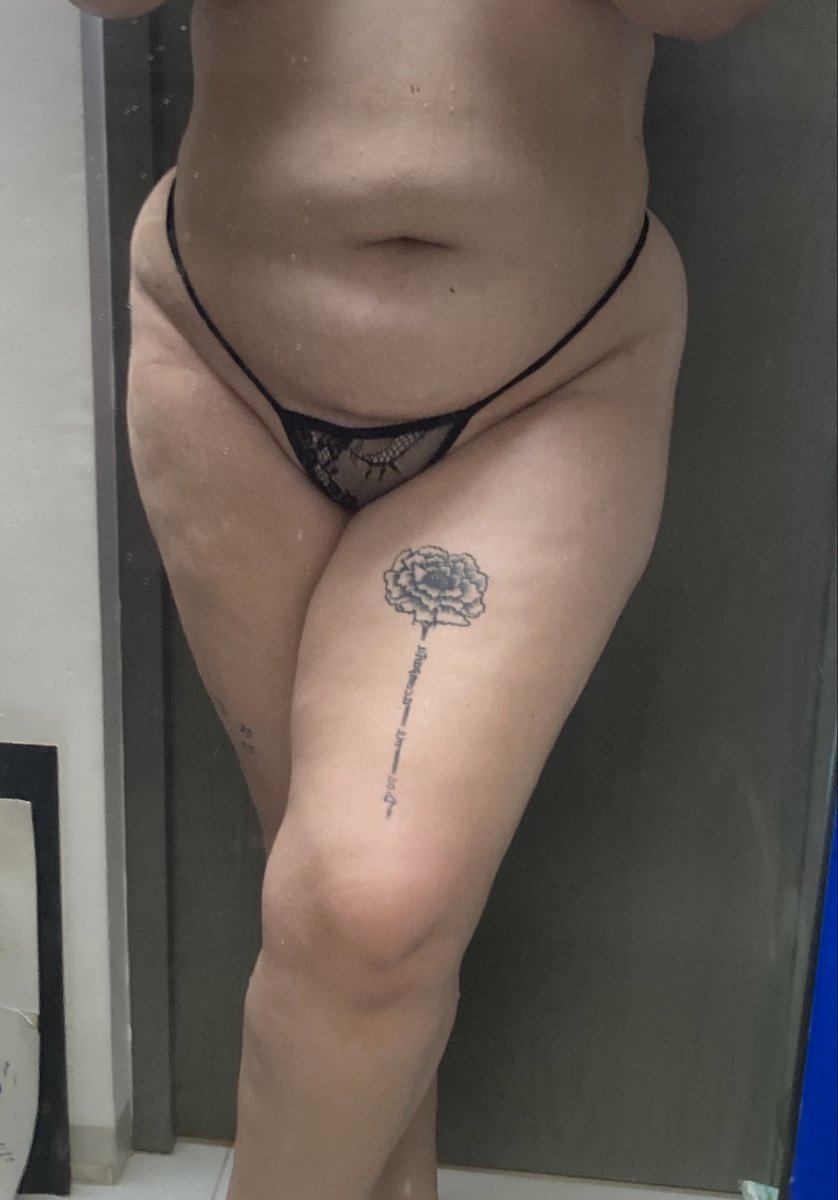 imglovegal's tweet photo. What’s up? #nsfw #nsfwtwtًً  #plussize https://t.co/1AgeHBQvCM