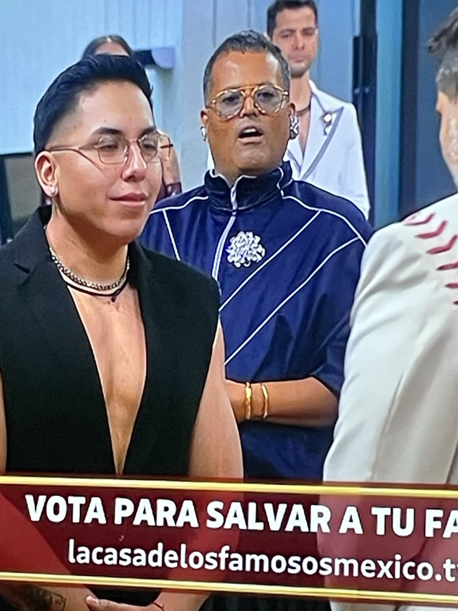 Feer_delrio's tweet photo. Wey, confirmen si todos nos estamos dando cuenta de estas caras iconicas, me pueden ir pasando stickers ? 🤣 #AldoRendón #LaCasaDeLosFamososMéxico https://t.co/hVKLLHQrJE