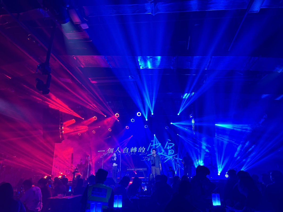 dkpit38264371's tweet photo. [Just caught the indie band’s live show at the small venue—raw vocals, tight riffs, and the crowd’s energy was absolutely electric! Will definitely catch them next time they’re in town ]， https://t.co/5v30ltlQxD