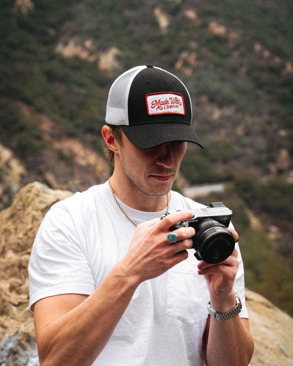 Cloverxobx's tweet photo. Sorry for my inactivity the past like I don’t know 2 days… anyways here’s Drew and his dang camera https://t.co/39W1ehq8eq