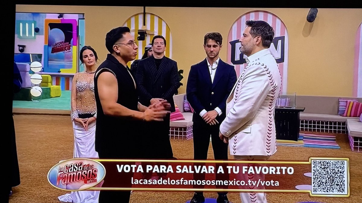 BetoRiveraQ's tweet photo. Tiene la realidad bien alterada el alzado naco del ese #lcdlfmx #LaCasaDeLosFamososMx https://t.co/U0mDUQdq4F