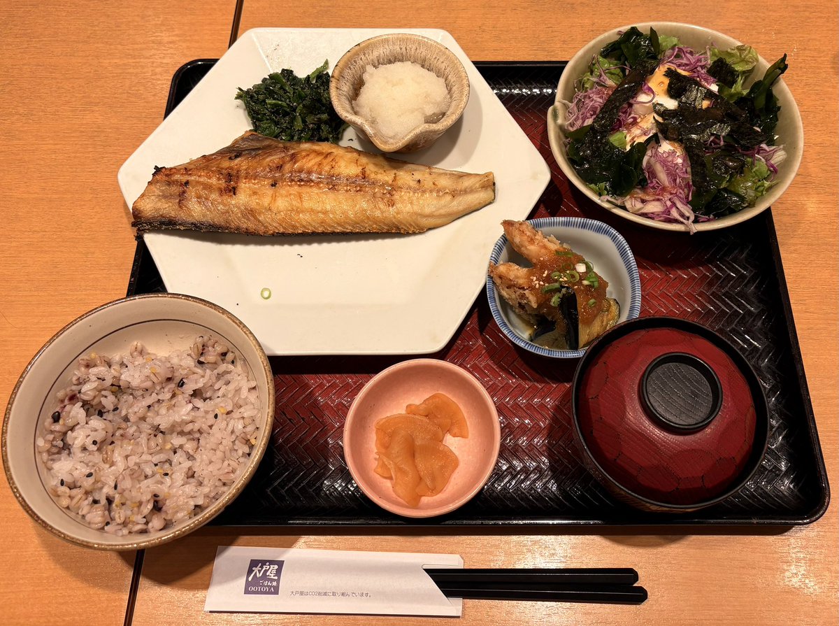 matten_mtn's tweet photo. 昼ご飯は大戸屋のホッケ定食 https://t.co/pssOySJoMK